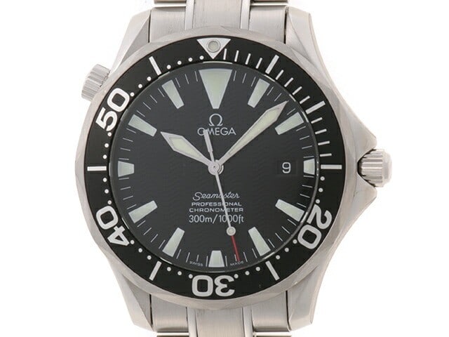 OMEGA 2254.50.00 Seamaster Men's Wristwatch: OMEGA 2254.50.00 Seamaster Men's Wristwatch This is a pre-owned OMEGA Seamaster 300m 2254.50.00 wristwatch designed for men. Manufactured in Switzerland, this watch combines classic OMEGA craftsmanshi