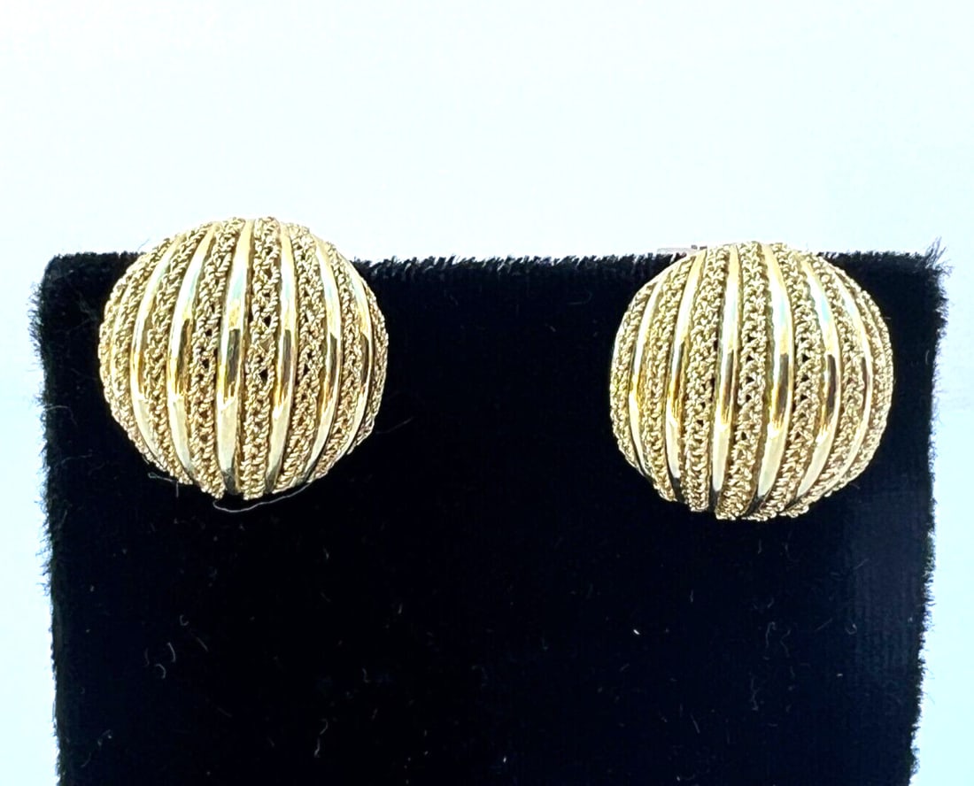 French 18K Yellow Gold Modern Earrings Signed Hallmarked: French 18K Yellow Gold Modern Earrings Signed Hallmarked Experience the elegance of these stunning French 18K yellow gold earrings, showcasing exceptional design and craftsmanship. Each earring featur