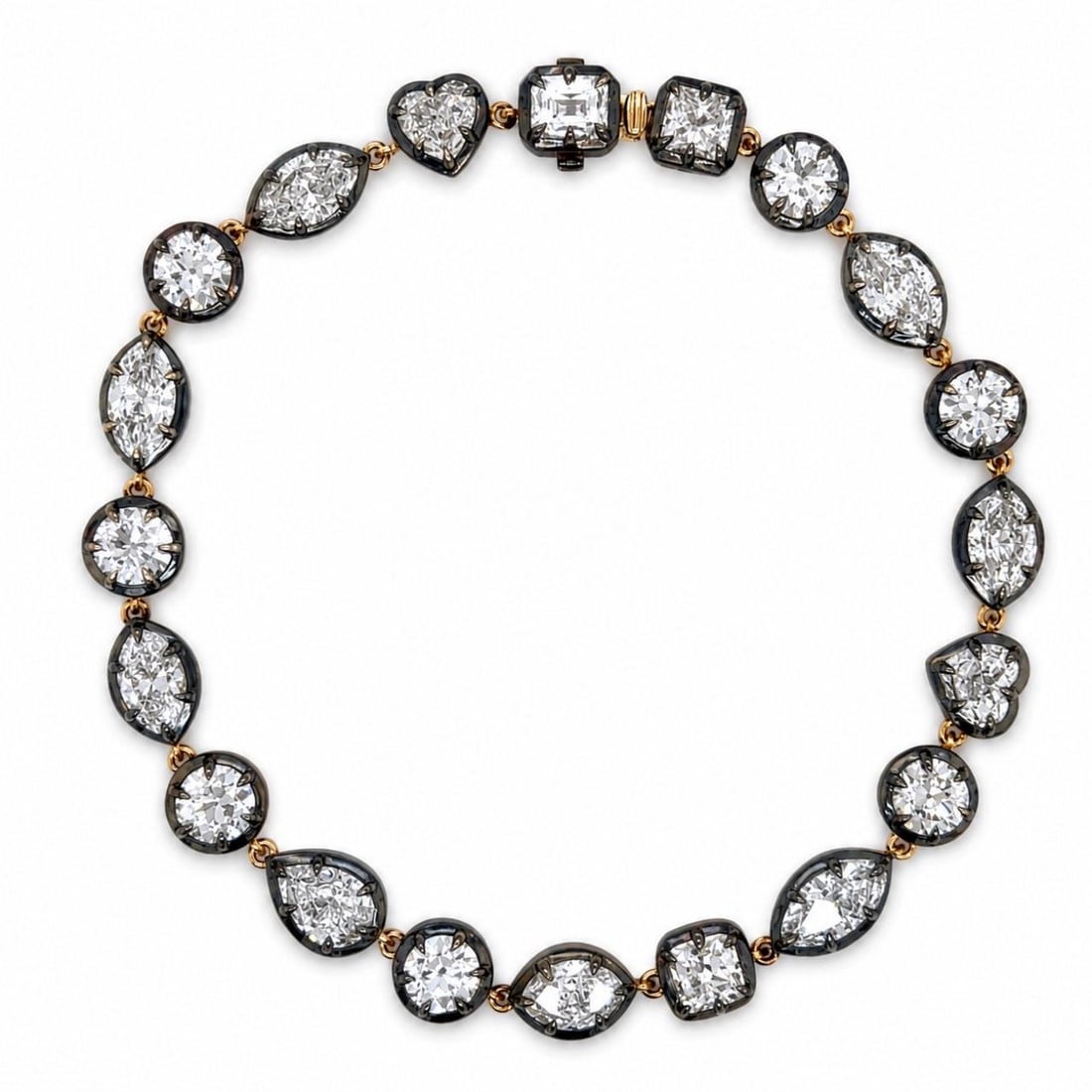 Diamond Bracelet in 18K Yellow Gold 10.00 Ct 7 Inch: Diamond Bracelet in 18K Yellow Gold 10.00 Ct 7 Inch This elegant bracelet is crafted from 18K yellow gold and features 20 diamonds with a total approximate weight of 10.00 carats. The diamonds are F-G