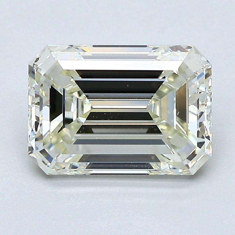 Loose Diamond - EMERALD 2.01ct M VS2: Loose Diamond - EMERALD 2.01ct M VS2 Source: Natural Mined Diamond Shape: EMERALD Carats: 2.01 Color: M Clarity: VS2 Certification: GIA Condition: Pre-Owned PLEASE NOTE: Framed, Large, or heavy items 