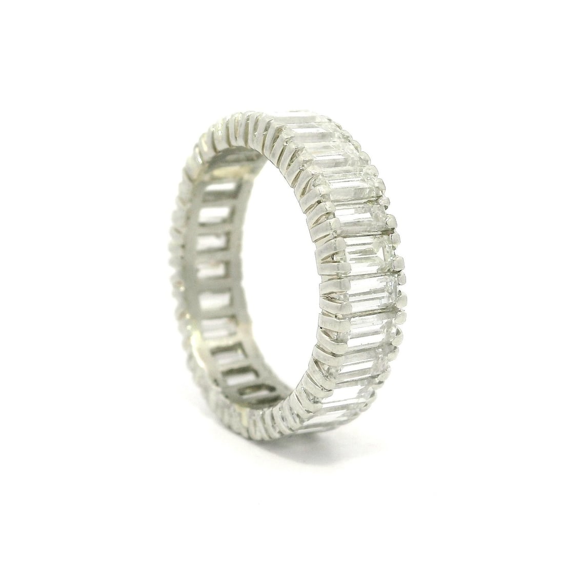 Antique Platinum 3.50ct Baguette Diamond Eternity Ring Size 6.5: Antique Platinum 3.50ct Baguette Diamond Eternity Ring Size 6.5 This exquisite antique platinum eternity band ring features a stunning arrangement of 27 natural baguette-cut diamonds totaling approxim