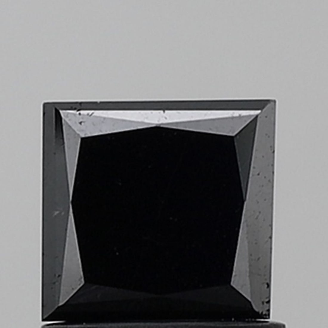 Loose Diamond - PRINCESS 1.23ct Black VS1: Loose Diamond - PRINCESS 1.23ct Black VS1 Source: Natural Shape: PRINCESS Carats: 1.23 Color: Black Certification: NONE Video: