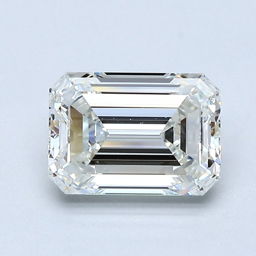 Loose Diamond - EMERALD 1.5ct I VS2: Loose Diamond - EMERALD 1.5ct I VS2 Source: Natural Mined Diamond Shape: EMERALD Carats: 1.5 Color: I Clarity: VS2 Certification: GIA Condition: Pre-Owned PLEASE NOTE: Framed, Large, or heavy items do
