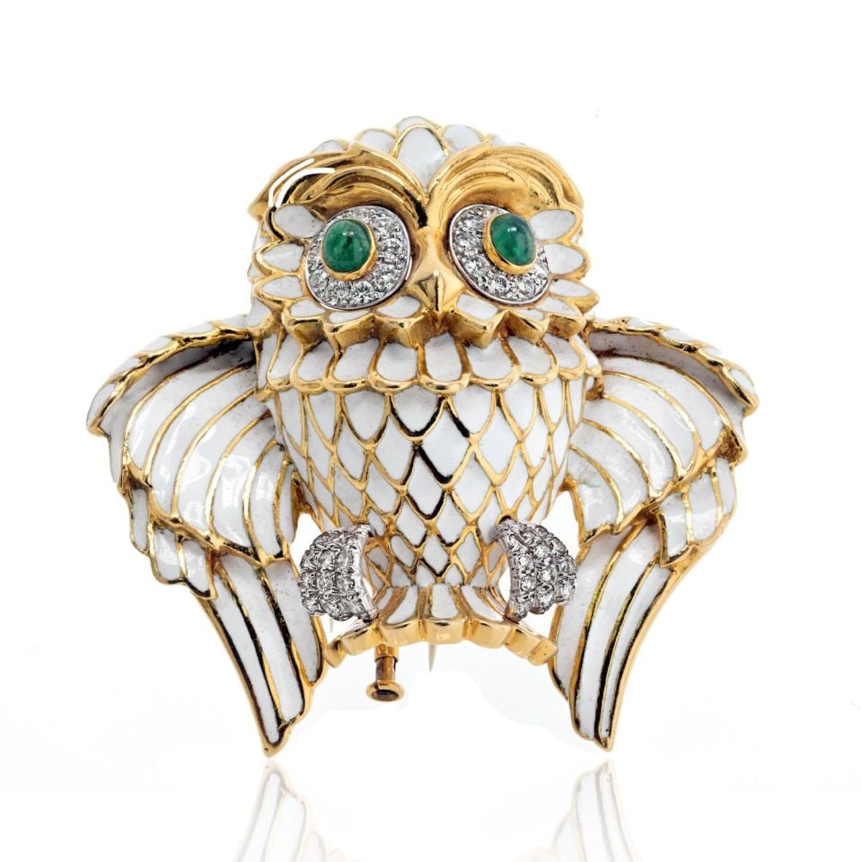 David Webb Owl Brooch Platinum 18K Gold Enamel Emerald Eyes: David Webb Owl Brooch Platinum 18K Gold Enamel Emerald Eyes This stunning David Webb brooch features an intricate owl design crafted from luxurious platinum and 18K yellow gold. Adorned with striking 