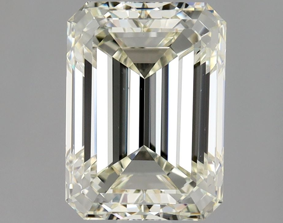 Loose Diamond - EMERALD 2.01ct L VS2: Loose Diamond - EMERALD 2.01ct L VS2 Source: Natural Mined Diamond Shape: EMERALD Carats: 2.01 Color: L Clarity: VS2 Certification: GIA Condition: Pre-Owned PLEASE NOTE: Framed, Large, or heavy items 