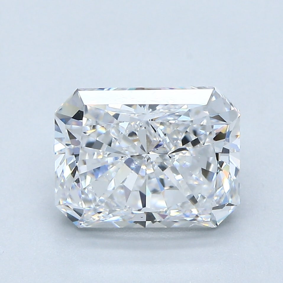 Loose Diamond - RADIANT 2.5ct E SI1: Loose Diamond - RADIANT 2.5ct E SI1 Source: Natural Mined Diamond Shape: RADIANT Carats: 2.5 Color: E Clarity: SI1 Certification: GIA Condition: Pre-Owned PLEASE NOTE: Framed, Large, or heavy items do