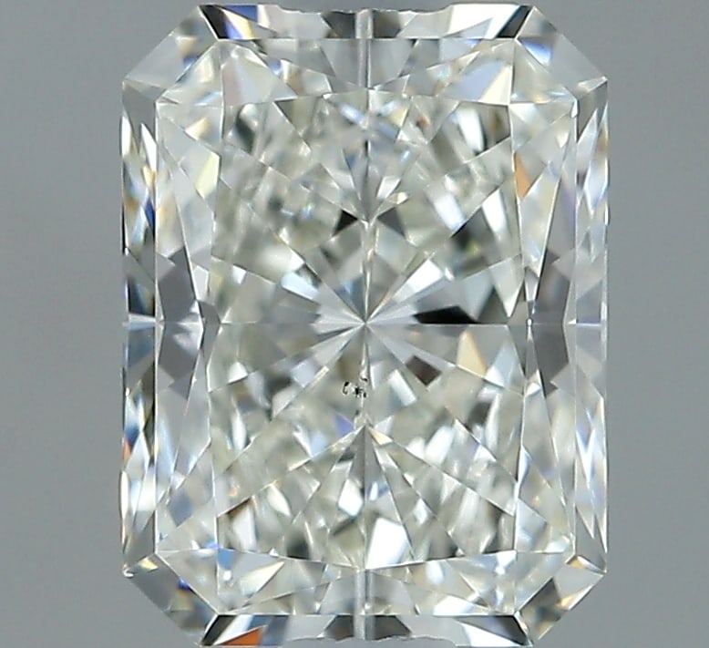 Loose Diamond - RADIANT 1.32ct J VS2: Loose Diamond - RADIANT 1.32ct J VS2 Source: Natural Mined Diamond Shape: RADIANT Carats: 1.32 Color: J Clarity: VS2 Certification: GIA Condition: Pre-Owned PLEASE NOTE: Framed, Large, or heavy items 
