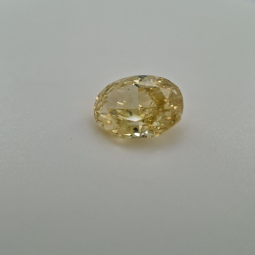 Loose Diamond - OVAL 1.91ct Fancy Yellow SI2