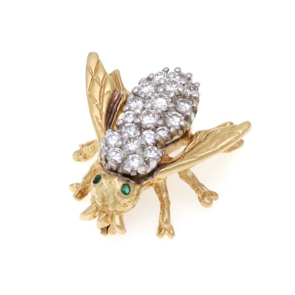 Vintage 14k Gold Bee Pin with 1.00ct Diamond and Emerald Eyes: Vintage 14k Gold Bee Pin with 1.00ct Diamond and Emerald Eyes This charming vintage bee pin is a delightful accessory crafted from 14k yellow and white gold. The pin features a beautifully detailed be