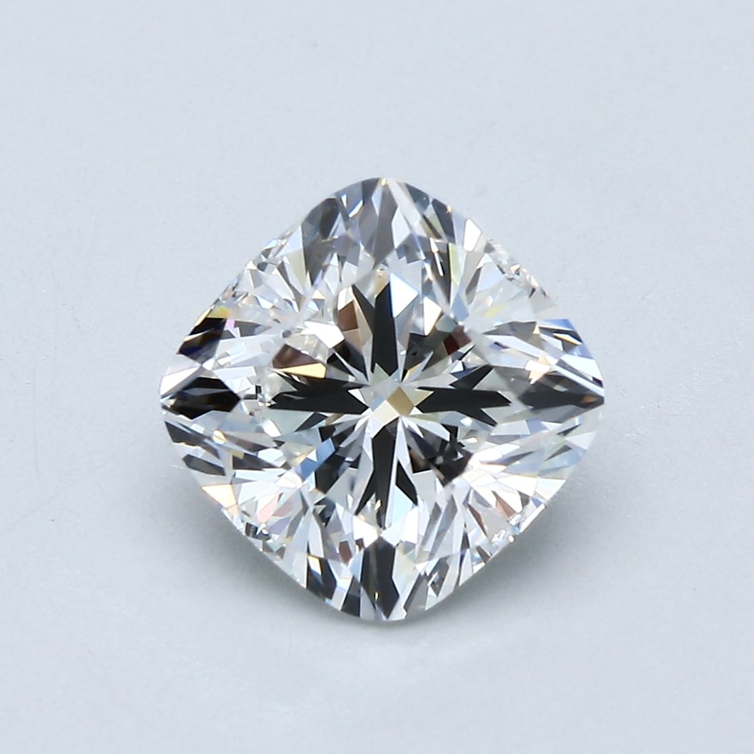 Loose Diamond - CUSHION 3.03ct G VVS2: Loose Diamond - CUSHION 3.03ct G VVS2 Source: Natural Mined Diamond Shape: CUSHION Carats: 3.03 Color: G Clarity: VVS2 Certification: GIA Condition: Pre-Owned PLEASE NOTE: Framed, Large, or heavy item