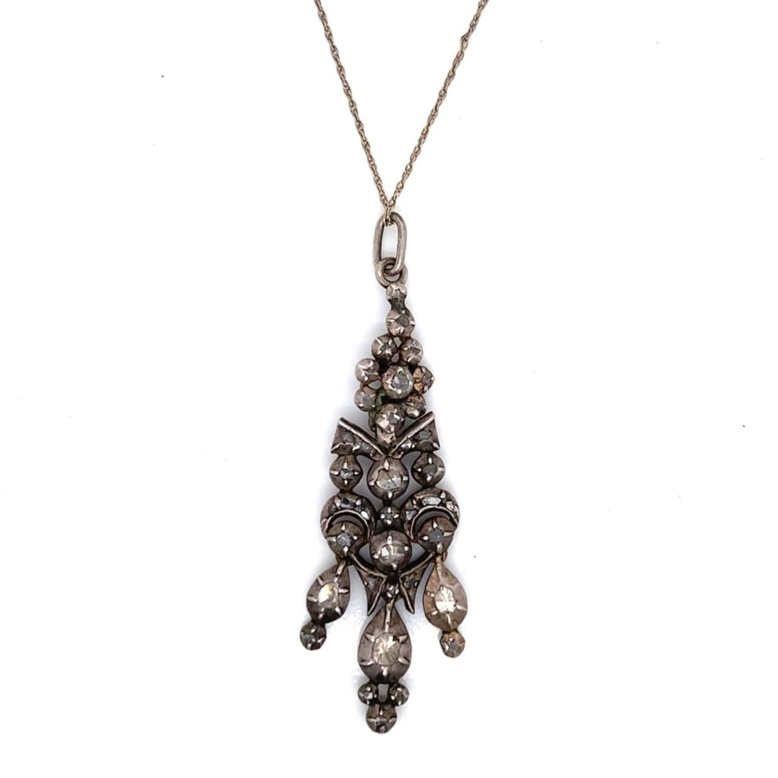 Victorian Silver Gold Necklace with 36 Rose-Cut Diamonds 1.20 Ct: Victorian Silver Gold Necklace with 36 Rose-Cut Diamonds 1.20 Ct This exquisite Victorian Silver and Gold Necklace showcases a stunning design adorned with 36 rose-cut diamonds, collectively weighing 
