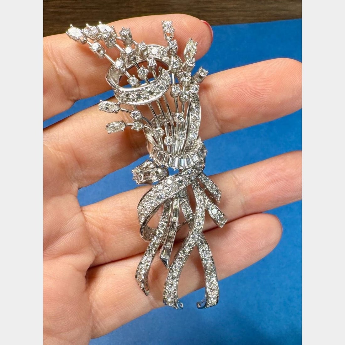 1960's Platinum Diamond Brooch 7.25 Ct F-H Color VVS-VS Clarity