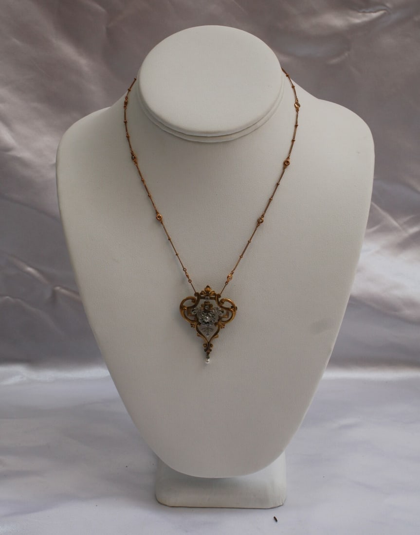 19C Art Nouveau 14K White Rose Gold Diamond Pearl Necklace Brooch Set: 19C Art Nouveau 14K White Rose Gold Diamond Pearl Necklace Brooch Set This exquisite late 19th century Art Nouveau necklace brooch showcases the elegance of French design, crafted in 14K white gold. T