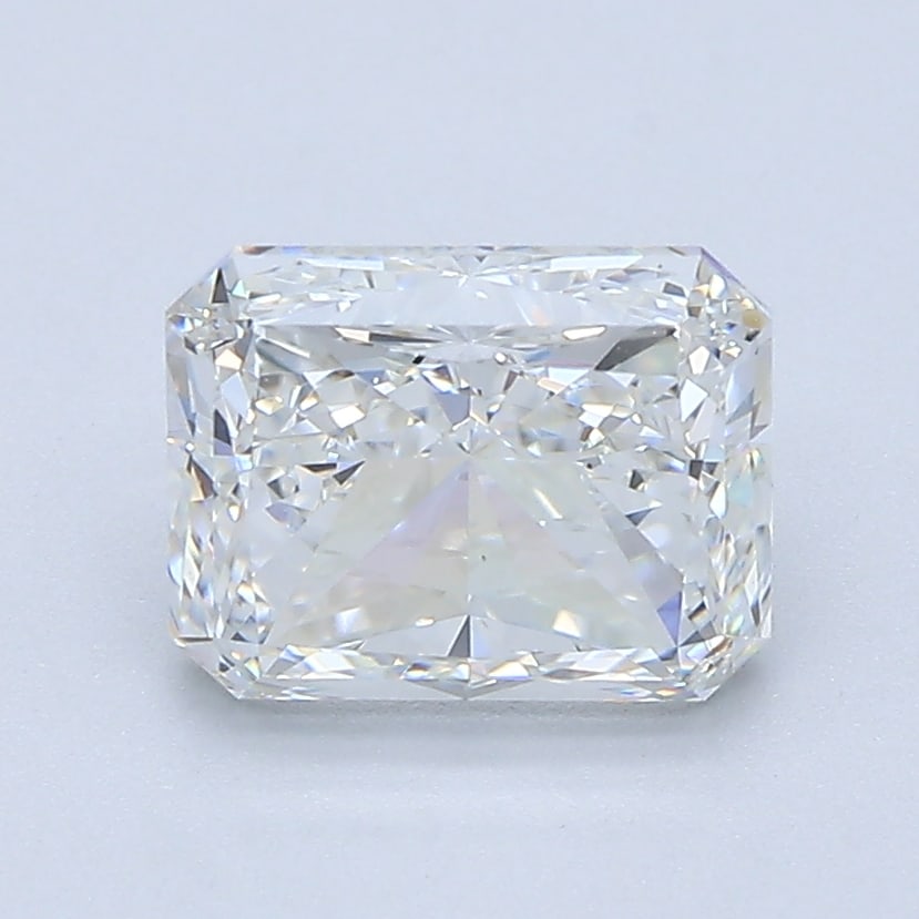 Loose Diamond - RADIANT 2.01ct G VS2: Loose Diamond - RADIANT 2.01ct G VS2 Source: Natural Mined Diamond Shape: RADIANT Carats: 2.01 Color: G Clarity: VS2 Certification: GIA Condition: Pre-Owned PLEASE NOTE: Framed, Large, or heavy items 
