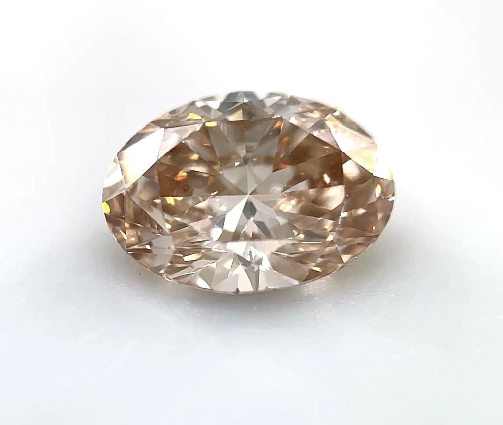 Loose Diamond - OVAL 1.01ct W-X VS2: Loose Diamond - OVAL 1.01ct W-X VS2 Source: Natural Shape: OVAL Carats: 1.01 Color: W-X Certification: GIA Video: