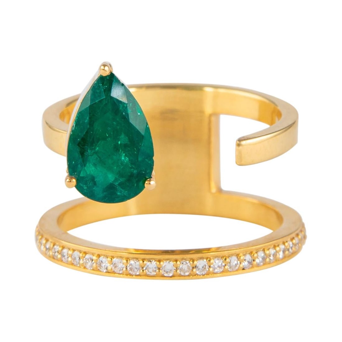 2.01ct Pear Emerald Diamond Ring 18k Gold: 2.01ct Pear Emerald Diamond Ring 18k Gold This stunning 2.01ct Floating Emerald Diamonds Ring features a modern design with an open shank, expertly crafted in 18k yellow gold. The centerpiece is a pea