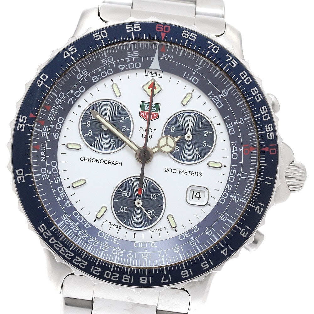 TAG HEUER 530.806K quartz pilot date chronograph wristwatch for men: TAG HEUER 530.806K quartz pilot date chronograph wristwatch for men TAG Heuer Pilot Date Chronograph quartz men's wristwatch in pre-owned condition. This Swiss-made watch is identified as a TAG Heuer 