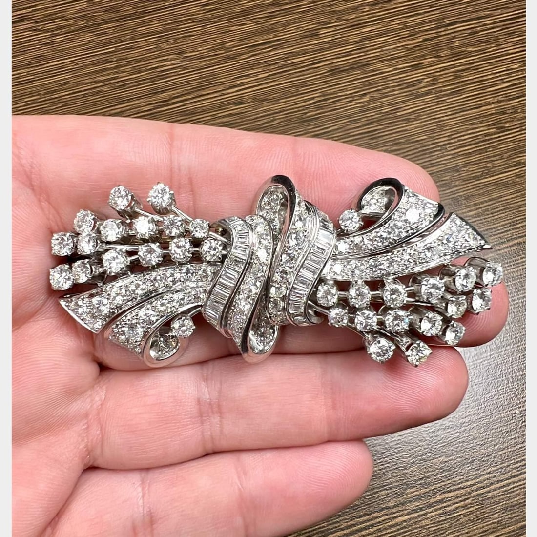 Art Deco Platinum 12.80 Ct Diamond Brooch with 90 Diamonds