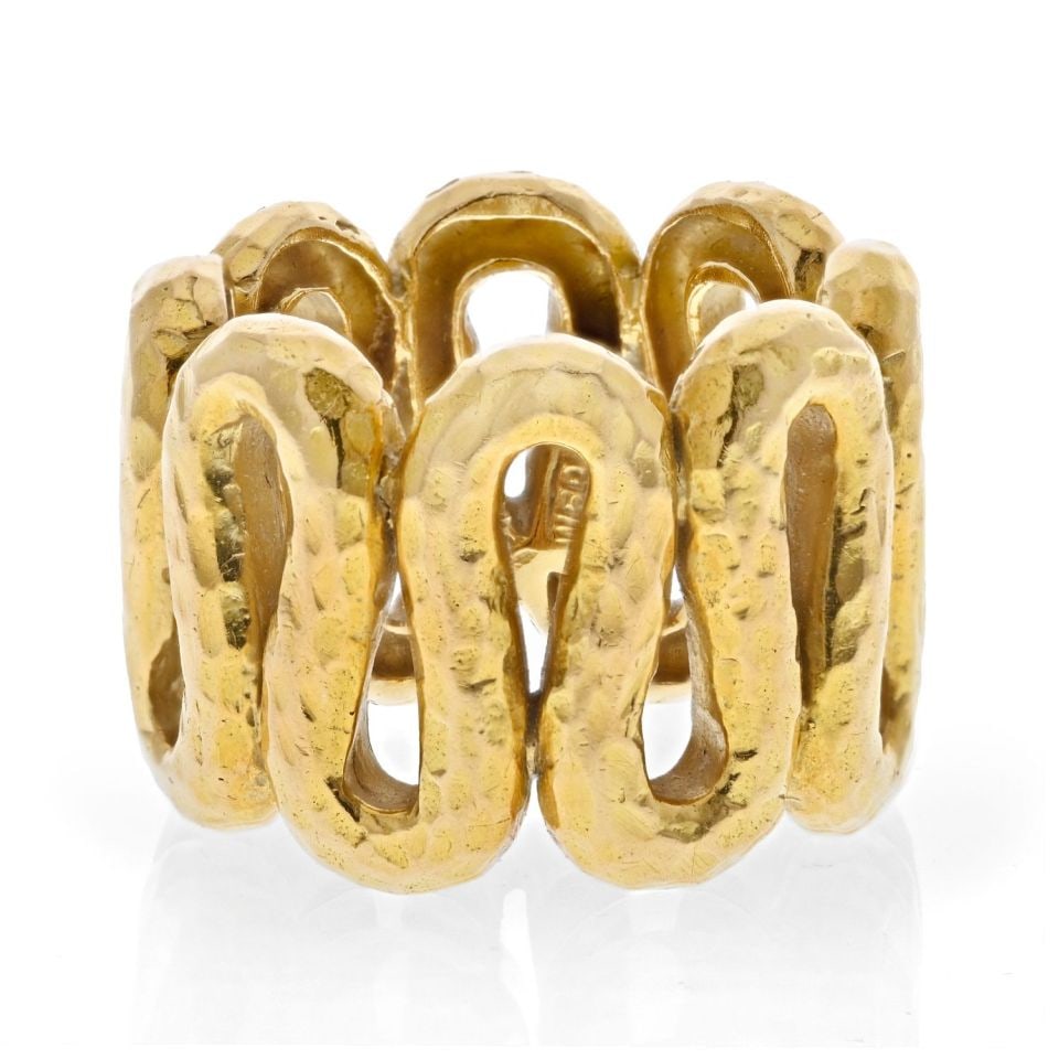 David Webb 18K Yellow Gold Zigzag Hammered Estate Ring: David Webb 18K Yellow Gold Zigzag Hammered Estate Ring This stunning estate ring by David Webb features a unique zigzag hammered design crafted from luxurious 18K yellow gold. With a weight of 18.7 gr