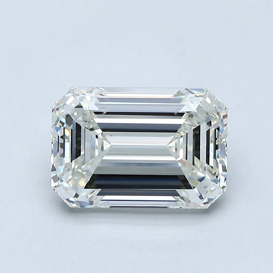 Loose Diamond - EMERALD 2.02ct I VVS1: Loose Diamond - EMERALD 2.02ct I VVS1 Source: Natural Mined Diamond Shape: EMERALD Carats: 2.02 Color: I Clarity: VVS1 Certification: GIA Condition: Pre-Owned PLEASE NOTE: Framed, Large, or heavy item