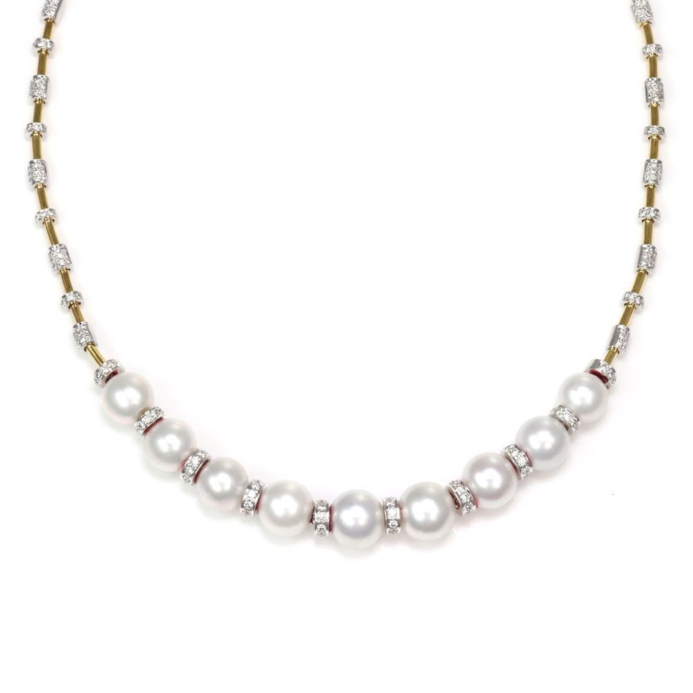 Elegant 3.50ct Diamond South Sea Pearl 18k Gold Necklace: Elegant 3.50ct Diamond South Sea Pearl 18k Gold Necklace This stunning vintage necklace showcases a sophisticated design crafted from 18k yellow and white gold. It features a polished yellow gold tube