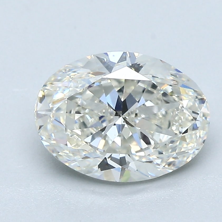 Loose Diamond - OVAL 2.01ct I VS2: Loose Diamond - OVAL 2.01ct I VS2 Source: Natural Mined Diamond Shape: OVAL Carats: 2.01 Color: I Clarity: VS2 Certification: GIA Condition: Pre-Owned PLEASE NOTE: Framed, Large, or heavy items do not