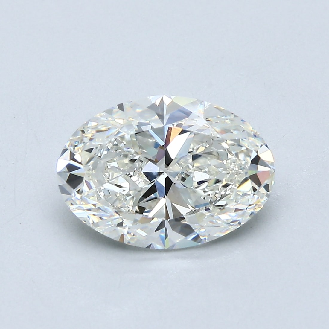 Loose Diamond - OVAL 2.7ct I VVS2: Loose Diamond - OVAL 2.7ct I VVS2 Source: Natural Mined Diamond Shape: OVAL Carats: 2.7 Color: I Clarity: VVS2 Certification: GIA Condition: Pre-Owned PLEASE NOTE: Framed, Large, or heavy items do not