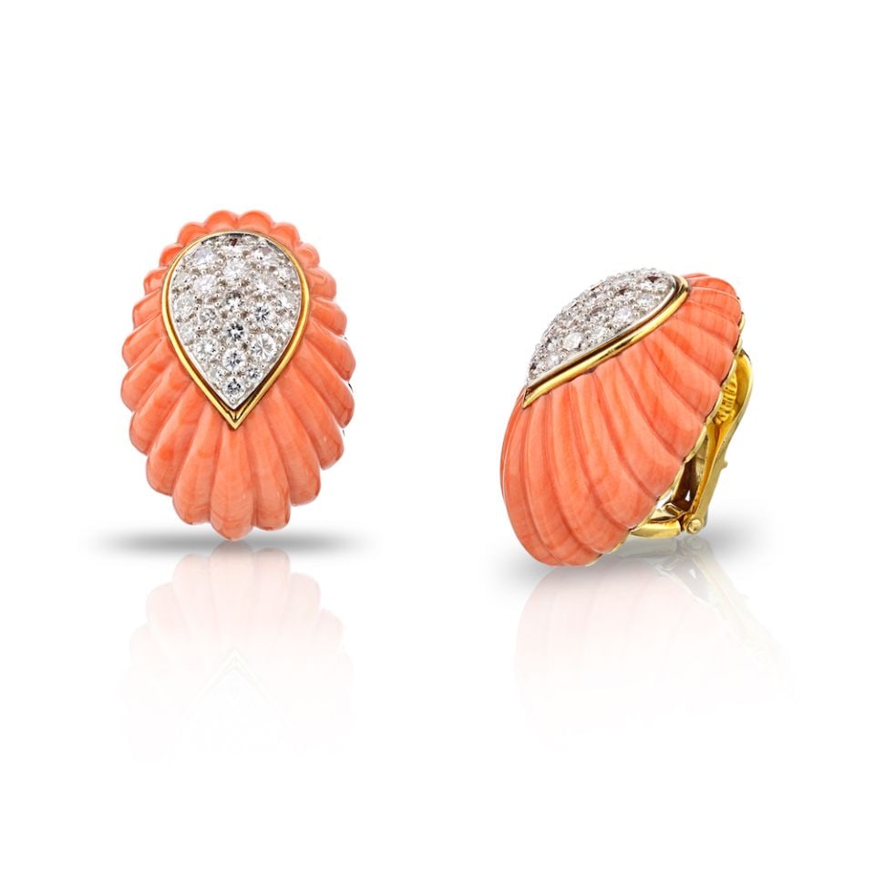 David Webb 1970s Coral Diamond Earrings Platinum 18K Gold: David Webb 1970s Coral Diamond Earrings Platinum 18K Gold Elevate your collection with these stunning David Webb 1970's earrings, expertly crafted from a luxurious combination of Platinum and 18K Yell