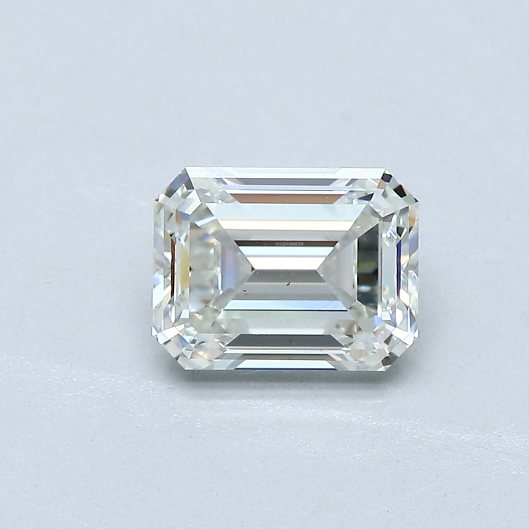 Loose Diamond - EMERALD 1.52ct I VS2: Loose Diamond - EMERALD 1.52ct I VS2 Source: Natural Mined Diamond Shape: EMERALD Carats: 1.52 Color: I Clarity: VS2 Certification: GIA Condition: Pre-Owned PLEASE NOTE: Framed, Large, or heavy items 