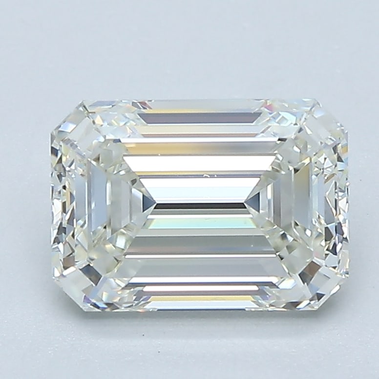 Loose Diamond - EMERALD 2.1ct J VVS1: Loose Diamond - EMERALD 2.1ct J VVS1 Source: Natural Mined Diamond Shape: EMERALD Carats: 2.1 Color: J Clarity: VVS1 Certification: GIA Condition: Pre-Owned PLEASE NOTE: Framed, Large, or heavy items 