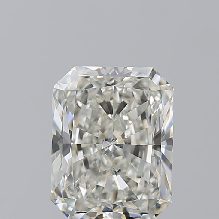 Loose Diamond - RADIANT 3.51ct I SI2: Loose Diamond - RADIANT 3.51ct I SI2 Source: Natural Mined Diamond Shape: RADIANT Carats: 3.51 Color: I Clarity: SI2 Certification: GIA Condition: Pre-Owned PLEASE NOTE: Framed, Large, or heavy items 