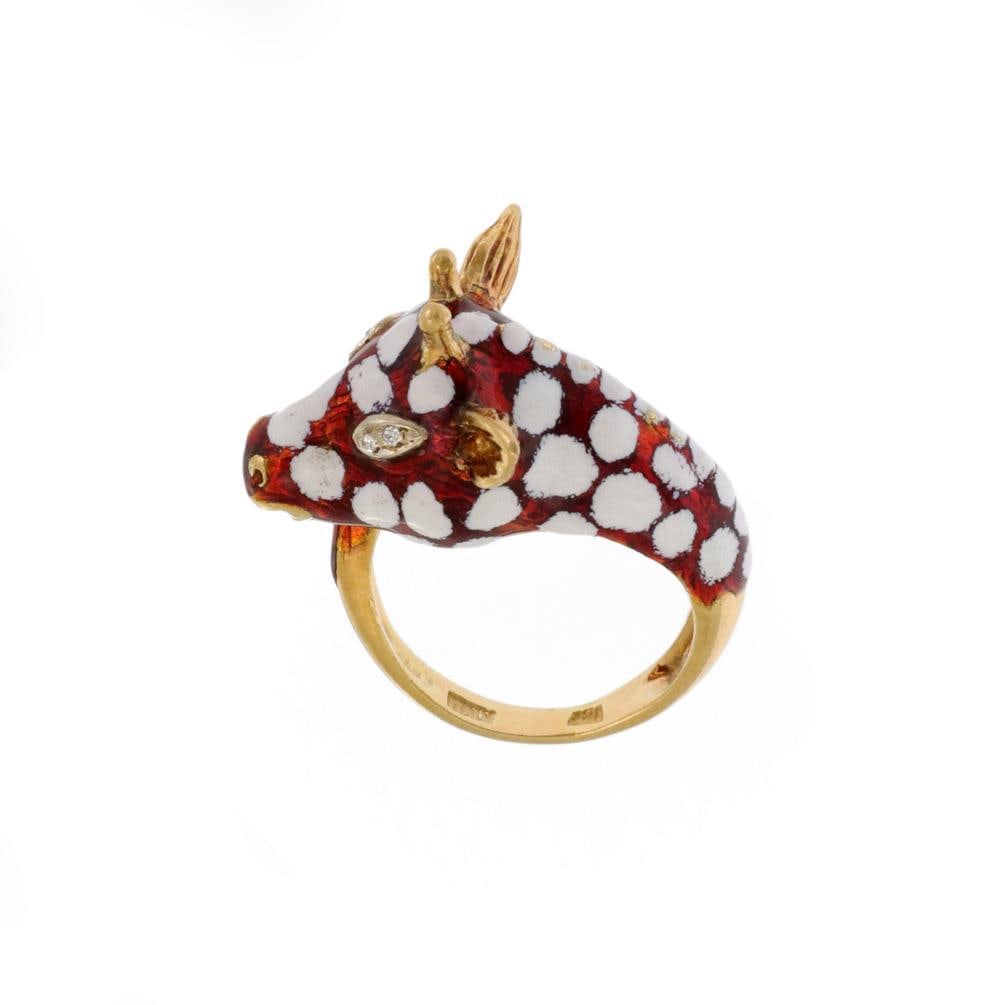 18k Italy Giraffe Head Bypass Ring with Diamond Eyes Red White Enamel: 18k Italy Giraffe Head Bypass Ring with Diamond Eyes Red White Enamel Vintage bypass ring crafted in 18k yellow gold with a smooth satin finish. The design features a giraffe head accented with white 