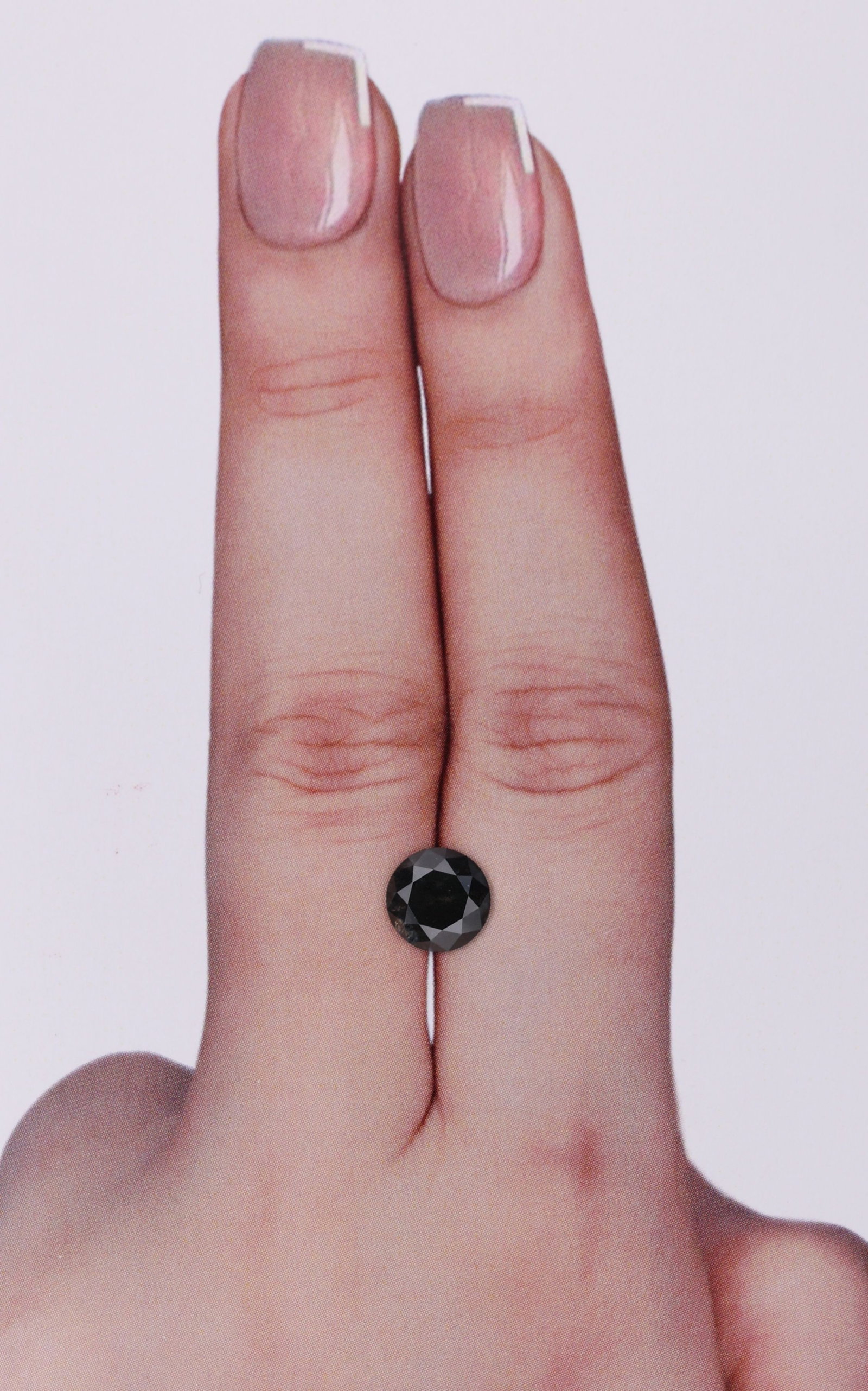 Loose Diamond - ROUND 1.38ct Fancy Black VVS2: Loose Diamond - ROUND 1.38ct Fancy Black VVS2 Source: Natural Shape: ROUND Carats: 1.38 Color: Fancy Black Certification: GIA Video: