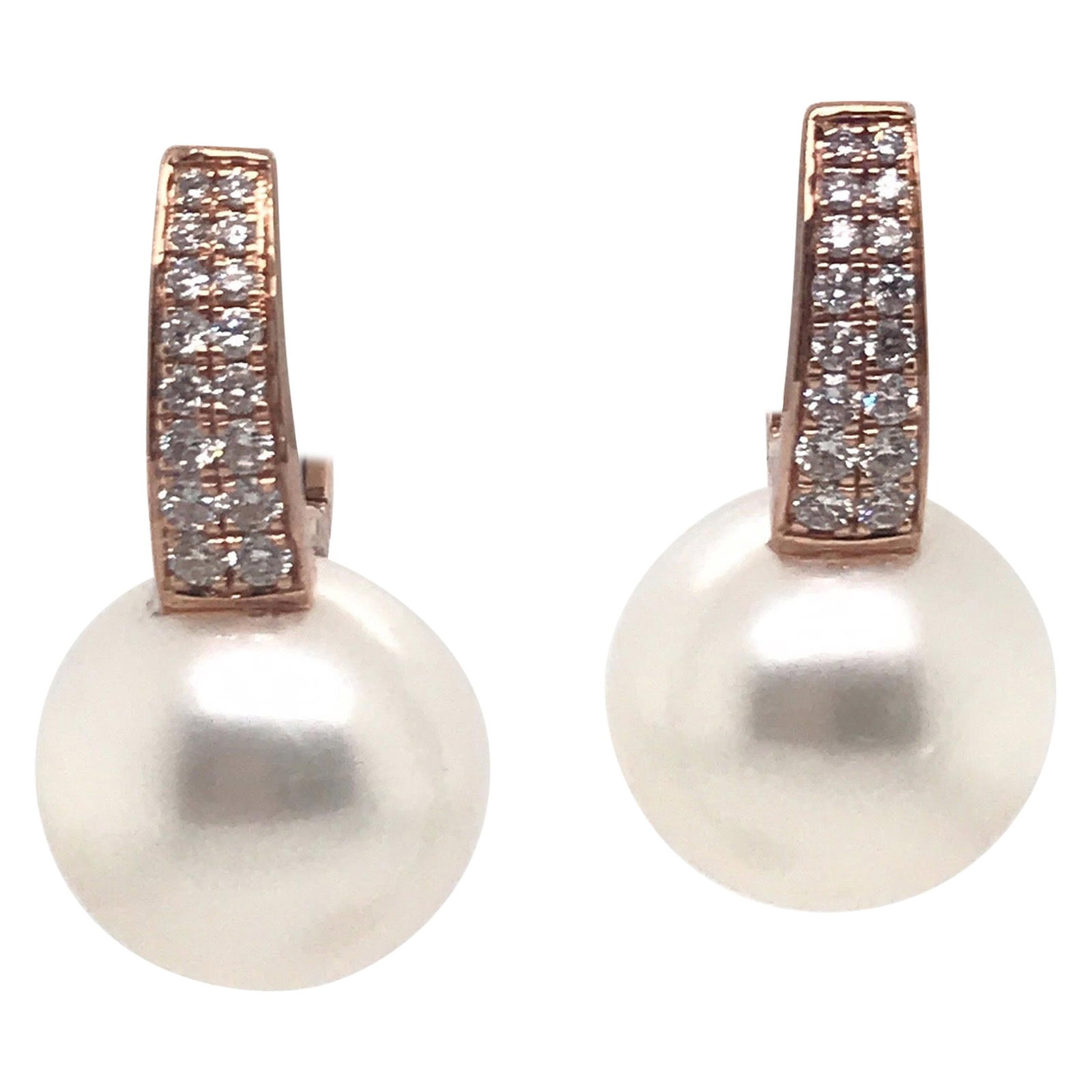 Harbor Diamonds 18K White Gold South Sea Pearl Diamond Drop Earrings 0.40 Carat: Harbor Diamonds 18K White Gold South Sea Pearl Diamond Drop Earrings 0.40 Carat Elegant and contemporary, these 18K White Gold drop earrings feature two exquisite South Sea Pearls, each measuring 13-1