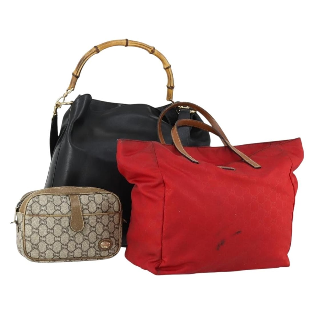 Set of 3 Gucci GG Plus Supreme Shoulder Bags PVC Leather Beige Red Black: Set of 3 Gucci GG Plus Supreme Shoulder Bags PVC Leather Beige Red Black This is a Gucci GG Plus Supreme 3-piece shoulder bag set crafted from PVC leather and GG canvas in beige, red, and black tones.