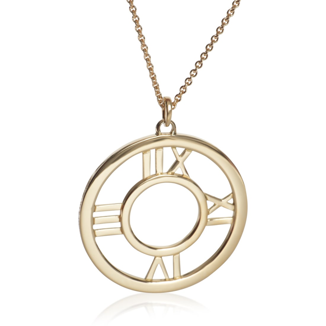 Tiffany Atlas 18k Yellow Gold Pendant With Box: Tiffany Atlas 18k Yellow Gold Pendant With Box This pre-owned Tiffany & Co. Atlas pendant is crafted from 18k yellow gold and features a classic design from the renowned Atlas collection. The pendant 