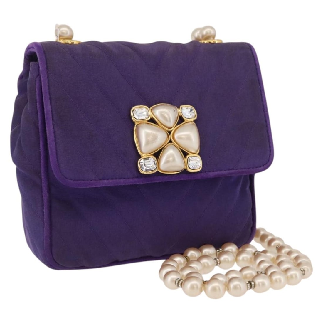 CHANEL V Stitch CC Pearl Nylon Shoulder Bag Purple Gold: CHANEL V Stitch CC Pearl Nylon Shoulder Bag Purple Gold Chanel V Stitch Pearl shoulder bag in purple and gold nylon, made in Italy. This women's shoulder bag features a shoulder strap drop of approxim