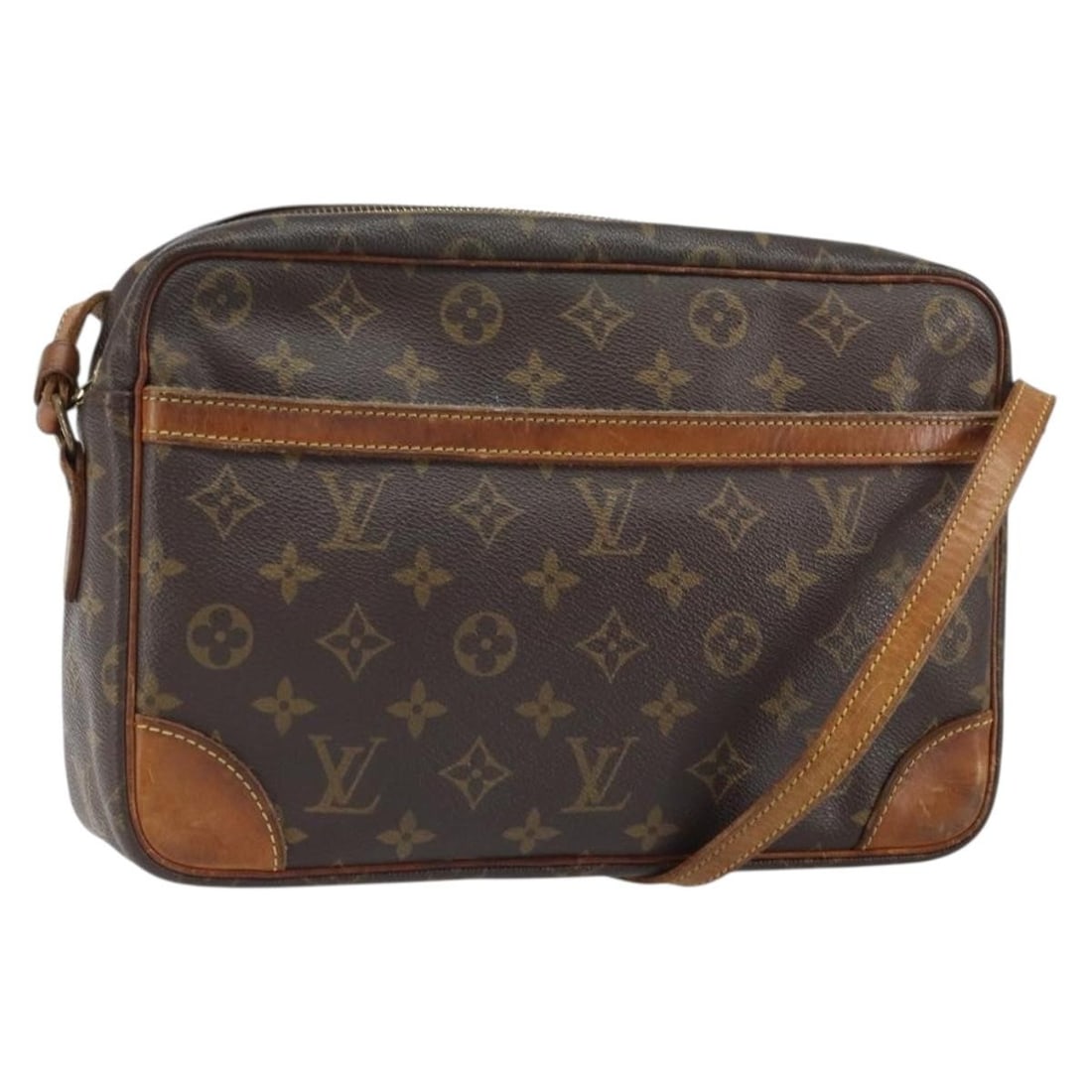 Louis Vuitton M51274 Trocadero 27 Monogram Canvas Shoulder Bag: Louis Vuitton M51274 Trocadero 27 Monogram Canvas Shoulder Bag Louis Vuitton Trocadero 27 shoulder bag in Monogram Canvas, made in France. The bag features the classic Monogram color and measures appr