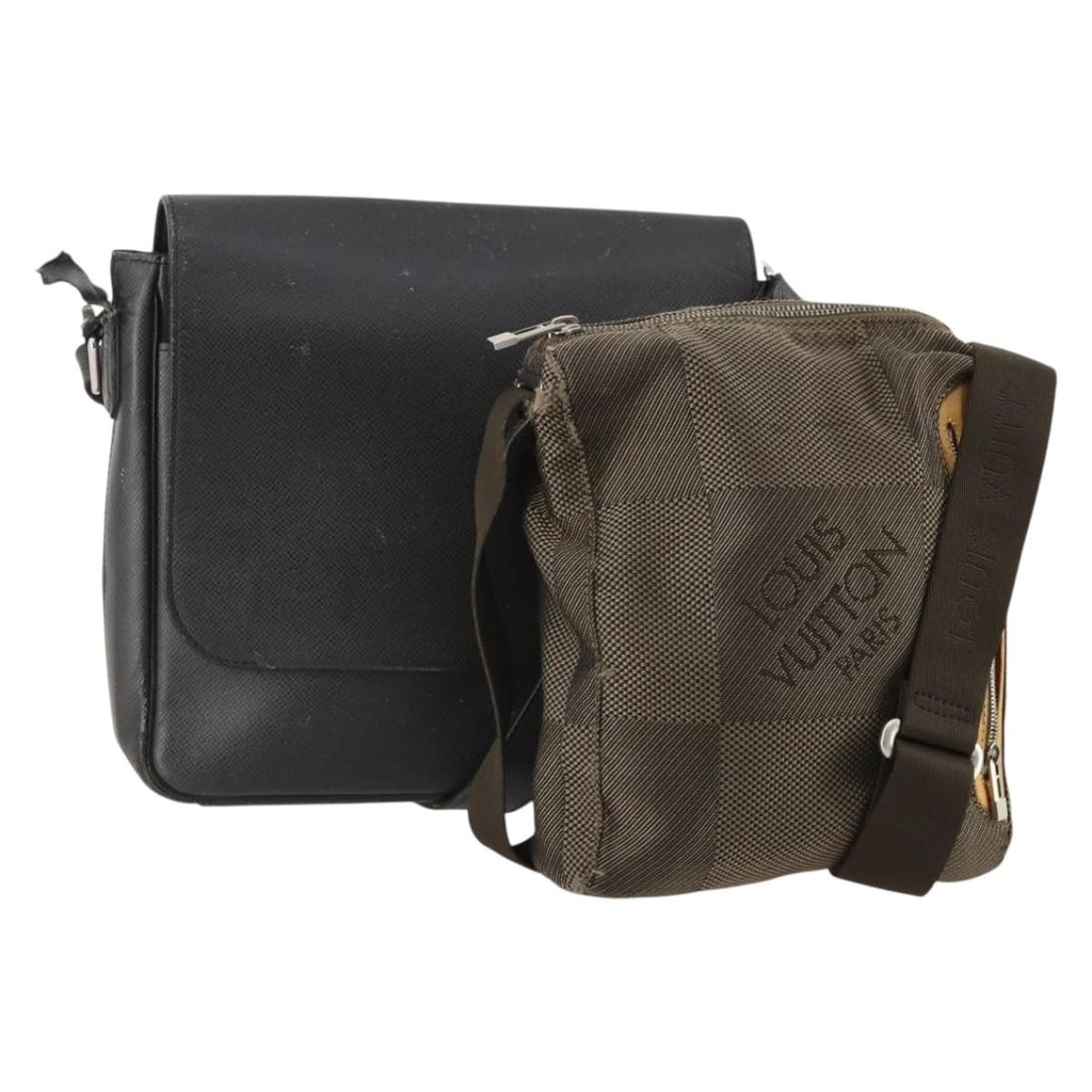 Louis Vuitton Taiga Leather Shoulder Bag Pair Brown Ardoise: Louis Vuitton Taiga Leather Shoulder Bag Pair Brown Ardoise Louis Vuitton Taiga Damier Geant Bag 2 Set in Brown/Ardoise, made from Taiga leather and presented as a shoulder bag. This special bundle of