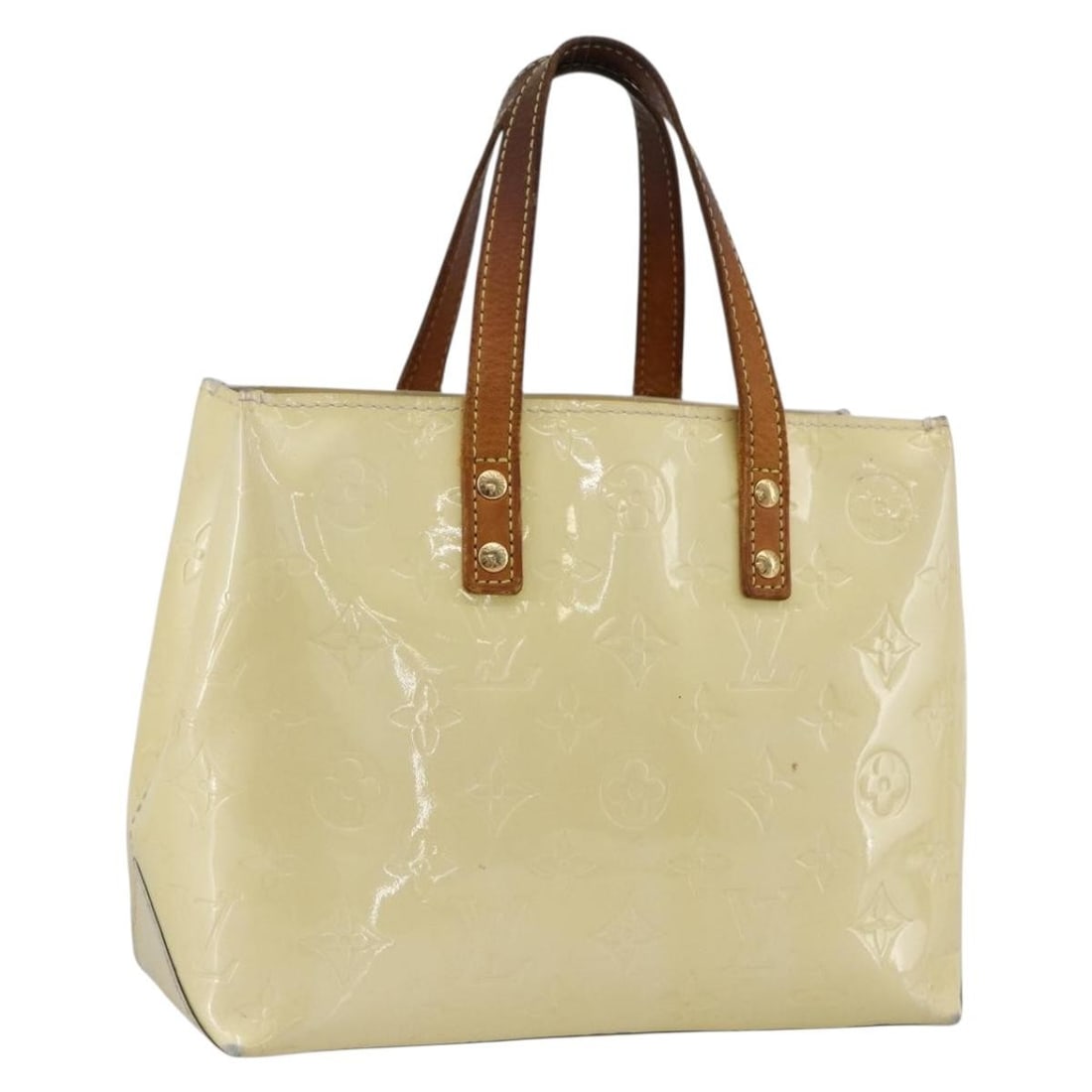 Louis Vuitton Reade PM Patent Leather Perle Handbag M91336 France: Louis Vuitton Reade PM Patent Leather Perle Handbag M91336 France This Louis Vuitton Monogram Vernis Reade PM handbag in Perle features a patent leather exterior with a compact, structured silhouette.