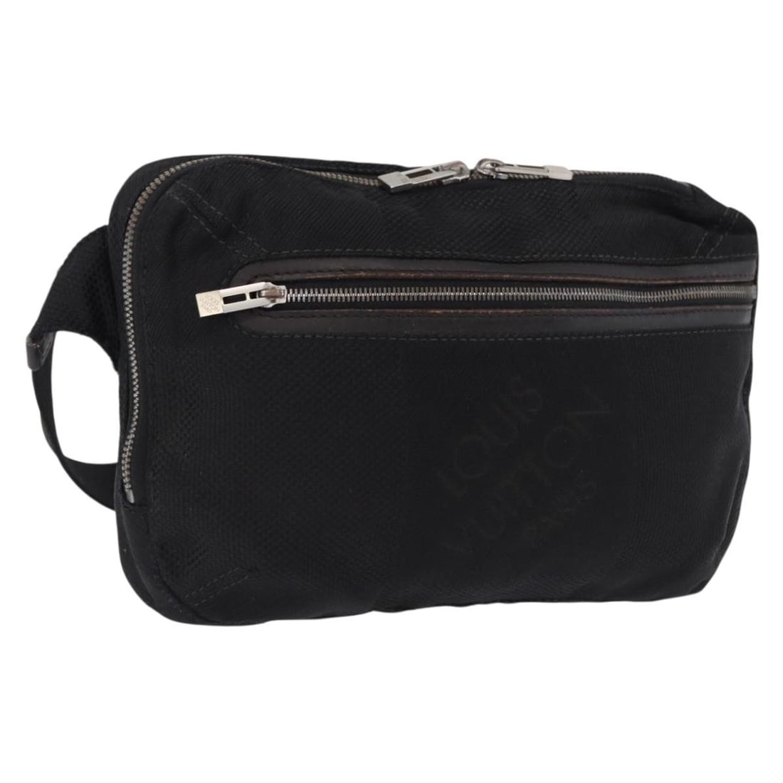 Louis Vuitton M93021 Arche Body Bag Damier Geant Canvas Noir: Louis Vuitton M93021 Arche Body Bag Damier Geant Canvas Noir Louis Vuitton Damier Geant Arche Body Bag in Noir, made from Damier Geant canvas. This body bag measures approximately W24 cm x H16 cm x D3