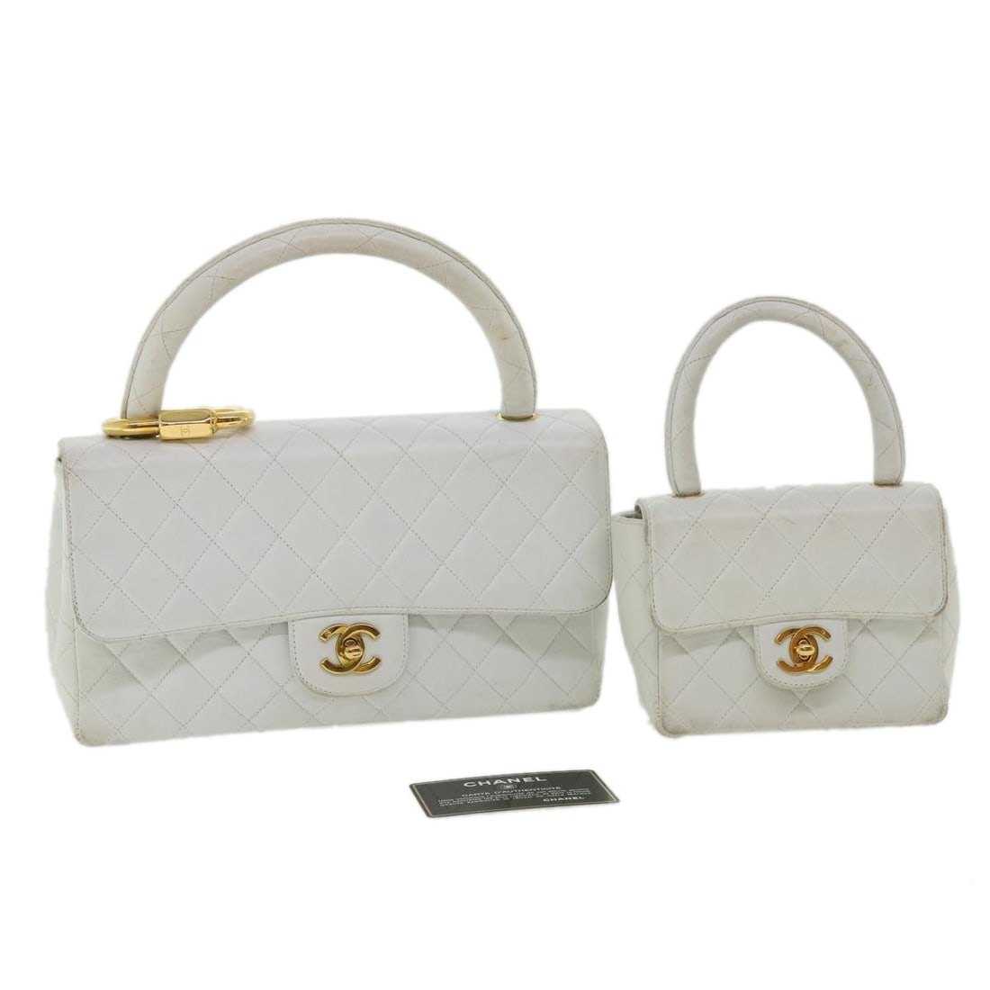 CHANEL Matelasse White Lamb Skin Shoulder Bag with CC and Card: CHANEL Matelasse White Lamb Skin Shoulder Bag with CC and Card CHANEL Matelasse shoulder bag in white lamb skin, made in France. This women's bag comes with a guarantee card and has a serial number of