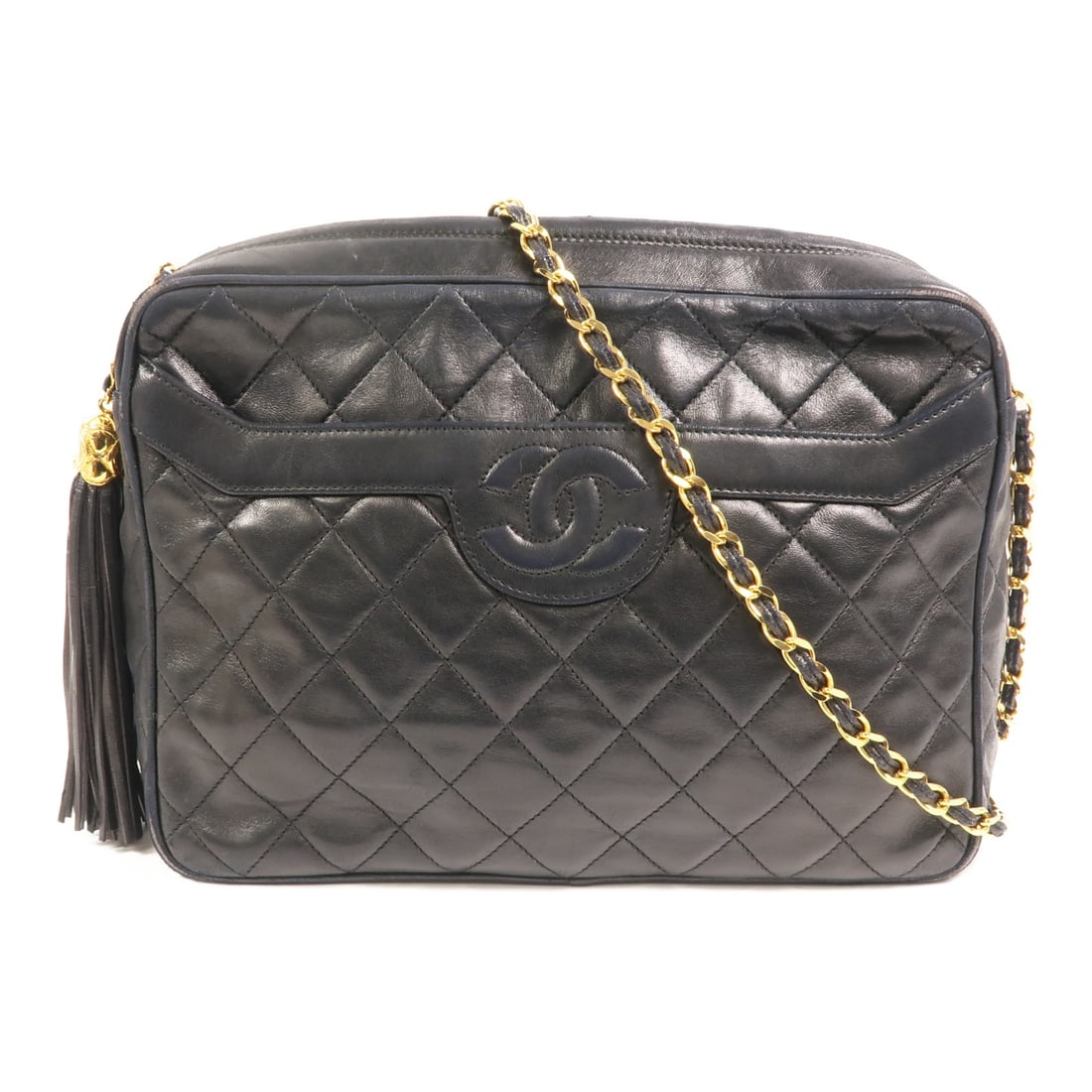 CHANEL Vintage CC Shoulder Bag Black Lambskin Chain Strap: CHANEL Vintage CC Shoulder Bag Black Lambskin Chain Strap Vintage CHANEL CC GHW shoulder bag in black lambskin (sheep leather). The bag has a chain shoulder strap, black frame color, and a structured 