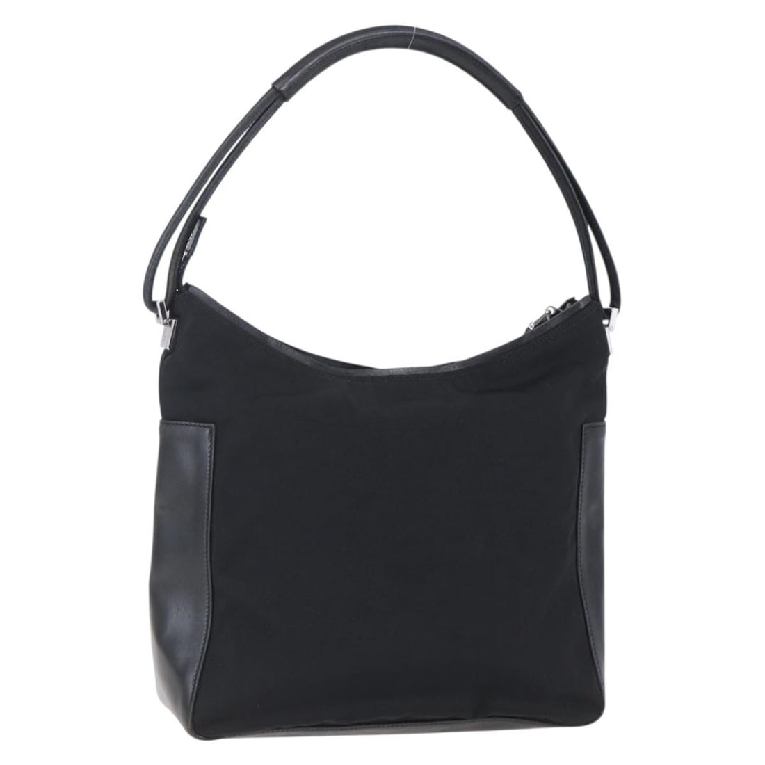 GUCCI GG Canvas Shoulder Bag Black Silver 001 3766 2123 Authentic Italy: GUCCI GG Canvas Shoulder Bag Black Silver 001 3766 2123 Authentic Italy This authentic GUCCI shoulder bag is a stylish accessory crafted from GG canvas in a striking black and silver color combination