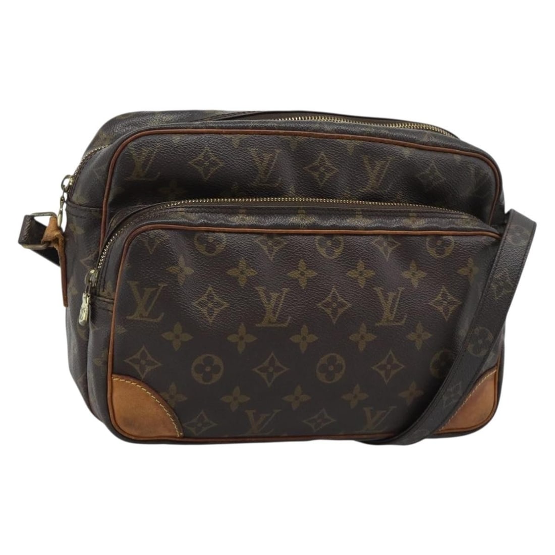 Louis Vuitton Nile Monogram Canvas Shoulder Bag M45244: Louis Vuitton Nile Monogram Canvas Shoulder Bag M45244 This Louis Vuitton Nile shoulder bag is crafted from Monogram Canvas in the classic Monogram colorway. It was made in France and features the mod