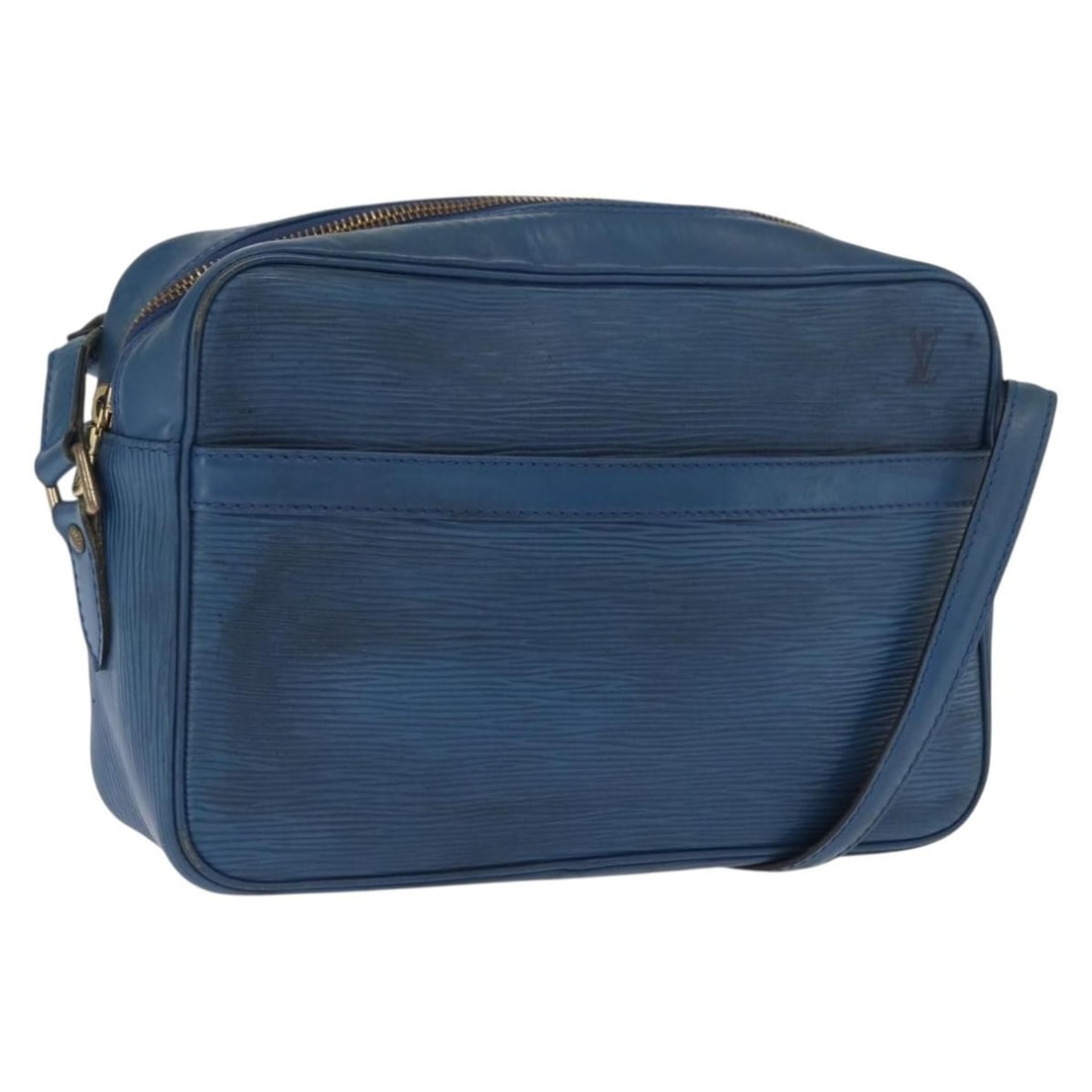 Louis Vuitton M52315 Trocadero 27 Blue Epi Leather Shoulder Bag: Louis Vuitton M52315 Trocadero 27 Blue Epi Leather Shoulder Bag Louis Vuitton Epi Trocadero 27 shoulder bag in blue Epi leather. Made in France, this bag features the Trocadero 27 style and comes with