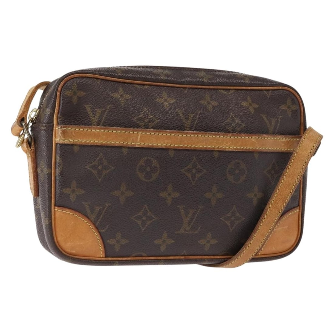Louis Vuitton M51276 Trocadero 23 Monogram Canvas Shoulder Bag: Louis Vuitton M51276 Trocadero 23 Monogram Canvas Shoulder Bag Louis Vuitton Monogram Trocadero 23 shoulder bag in Monogram Canvas, made in France. This pre-owned bag features a shoulder strap with an