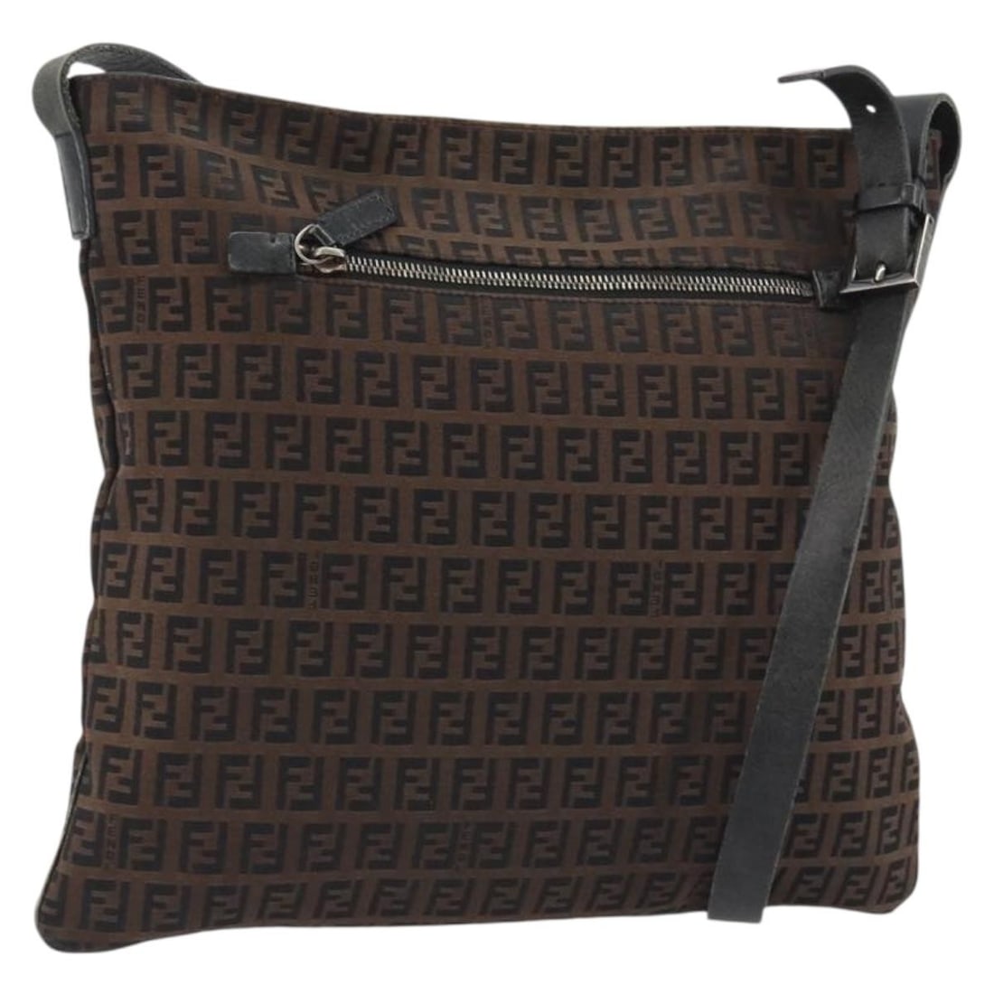 Fendi Brown Zucchino Canvas Shoulder Bag Made in Italy: Fendi Brown Zucchino Canvas Shoulder Bag Made in Italy This Fendi shoulder bag is crafted in brown Zucchino canvas and made in Italy. It features a shoulder strap with an approximate drop of 43-47 cm 