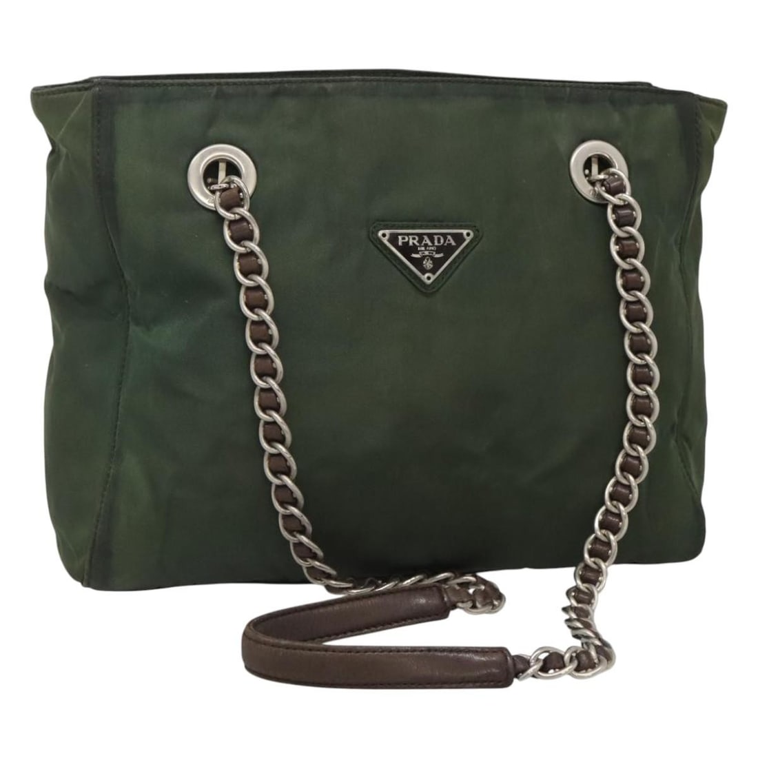 Prada BD1448 Green Nylon Shoulder Bag with Guarantee Card: Prada BD1448 Green Nylon Shoulder Bag with Guarantee Card This Prada chain shoulder bag is crafted in green nylon and made in Italy. It comes with a guarantee card and features a shoulder bag style wi