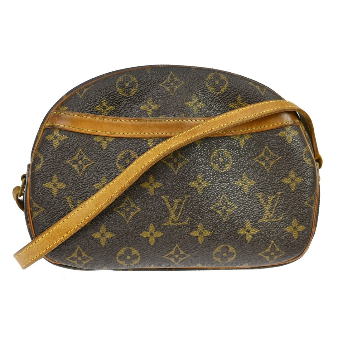 Louis Vuitton Blois Monogram Canvas Small Crossbody Purse M51221: Louis Vuitton Blois Monogram Canvas Small Crossbody Purse M51221 Vintage Louis Vuitton Blois crossbody bag in Monogram canvas and leather, made in France. It features a zip closure, gold-plated hardwa